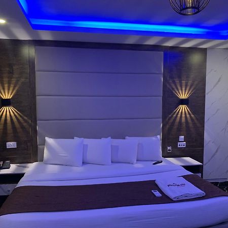 Presken Kuramo Waters Hotel Lagos Exterior photo